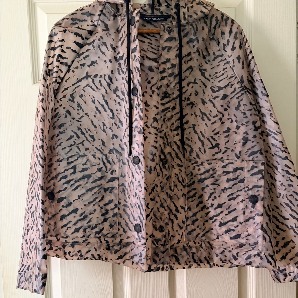 Calvin Klein Jeans Women’s Hooded Rain Jacket
